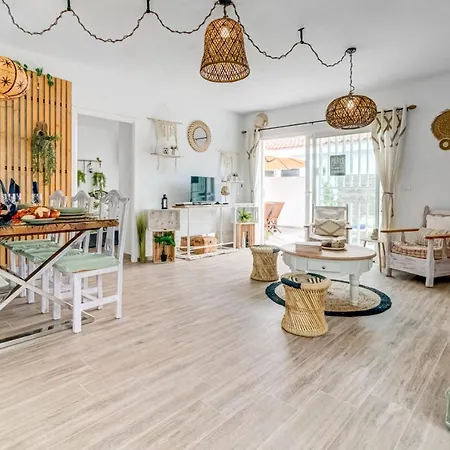 Pura Vida Villa *